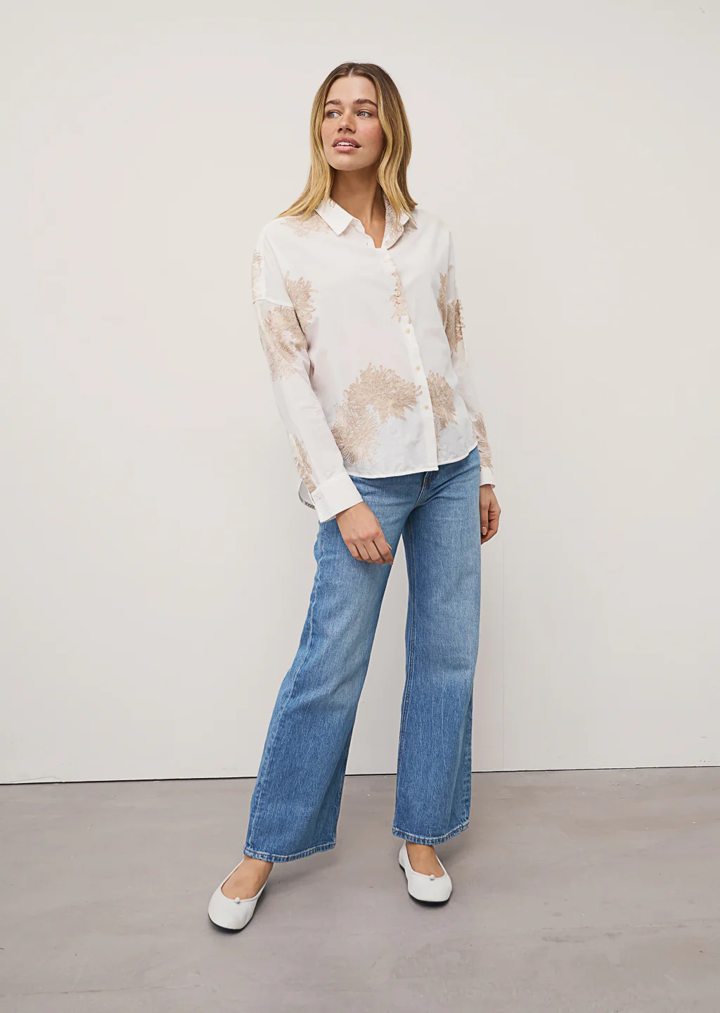 0039 Italy Lucy Blouse, Tan - Image 3