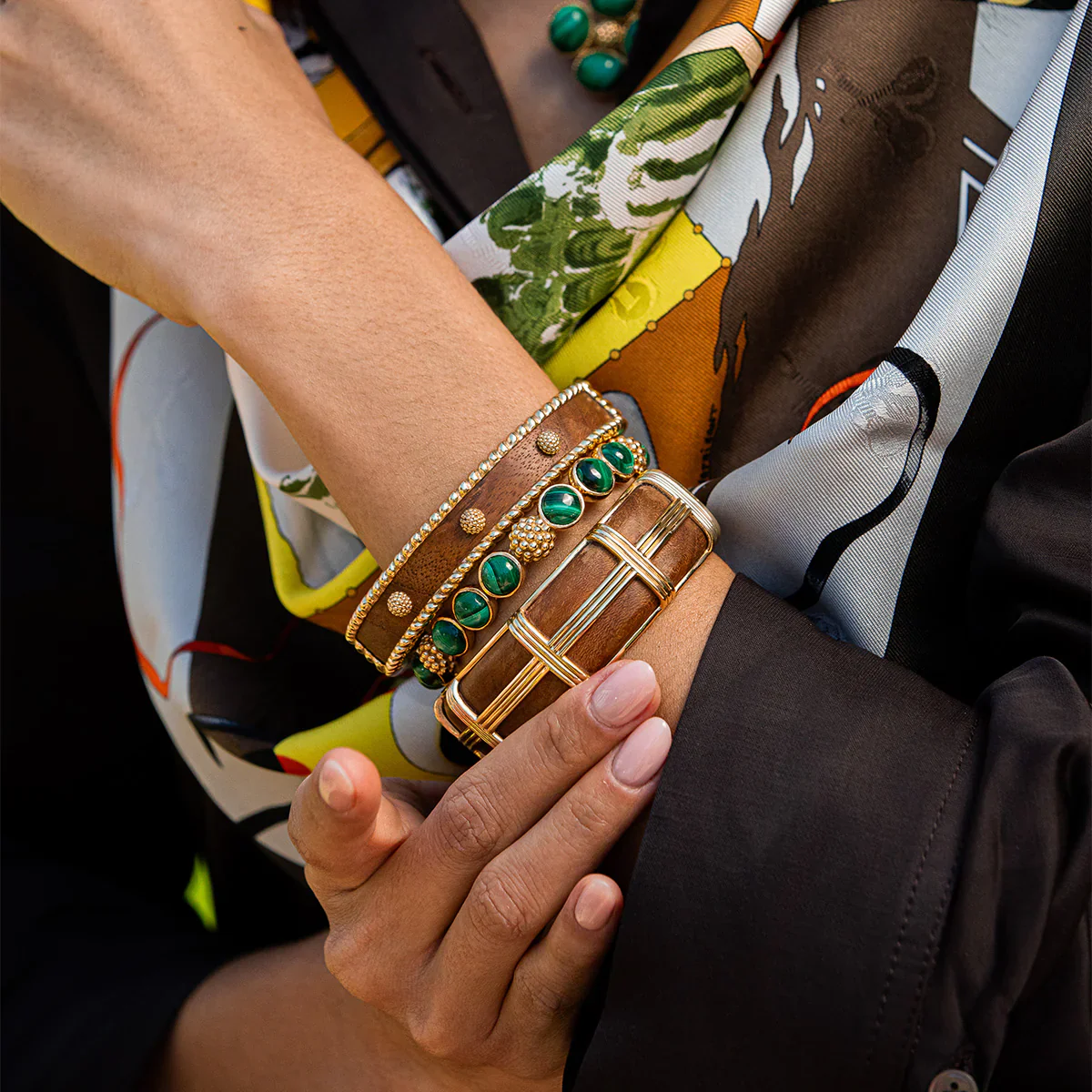Capucine De Wulf Berry Hinged Bangle, Teak - Image 5