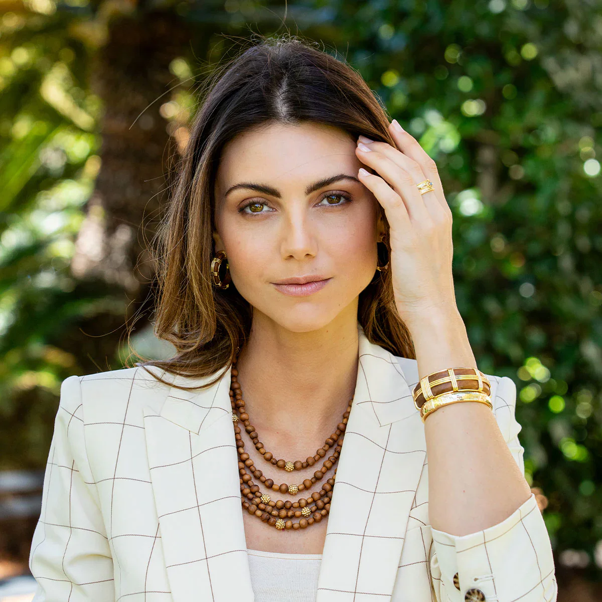 Capucine De Wulf Cleopatra Oval Hinged Bangle - Image 3