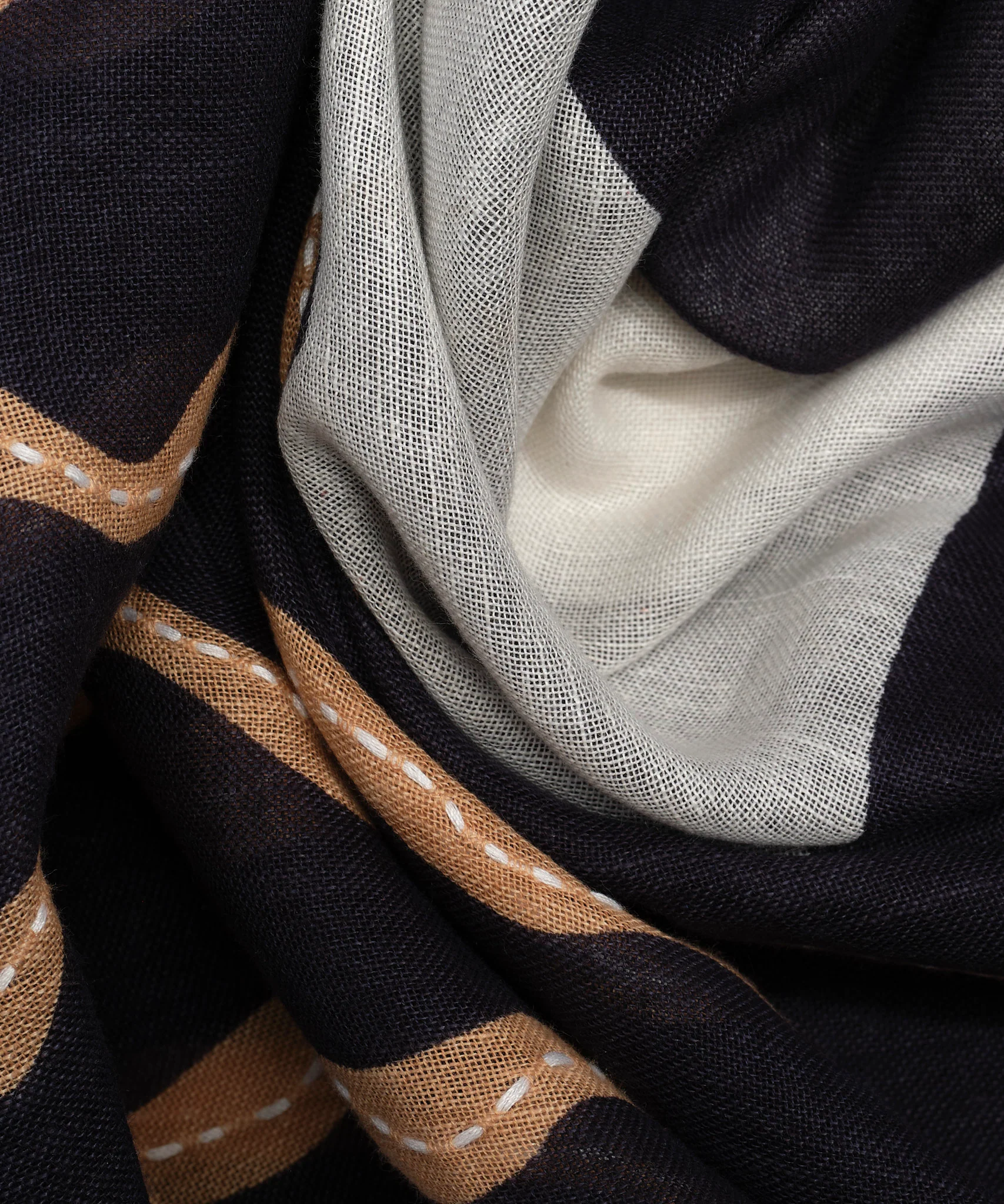Echo Catch of the Day Sarong - Image 3