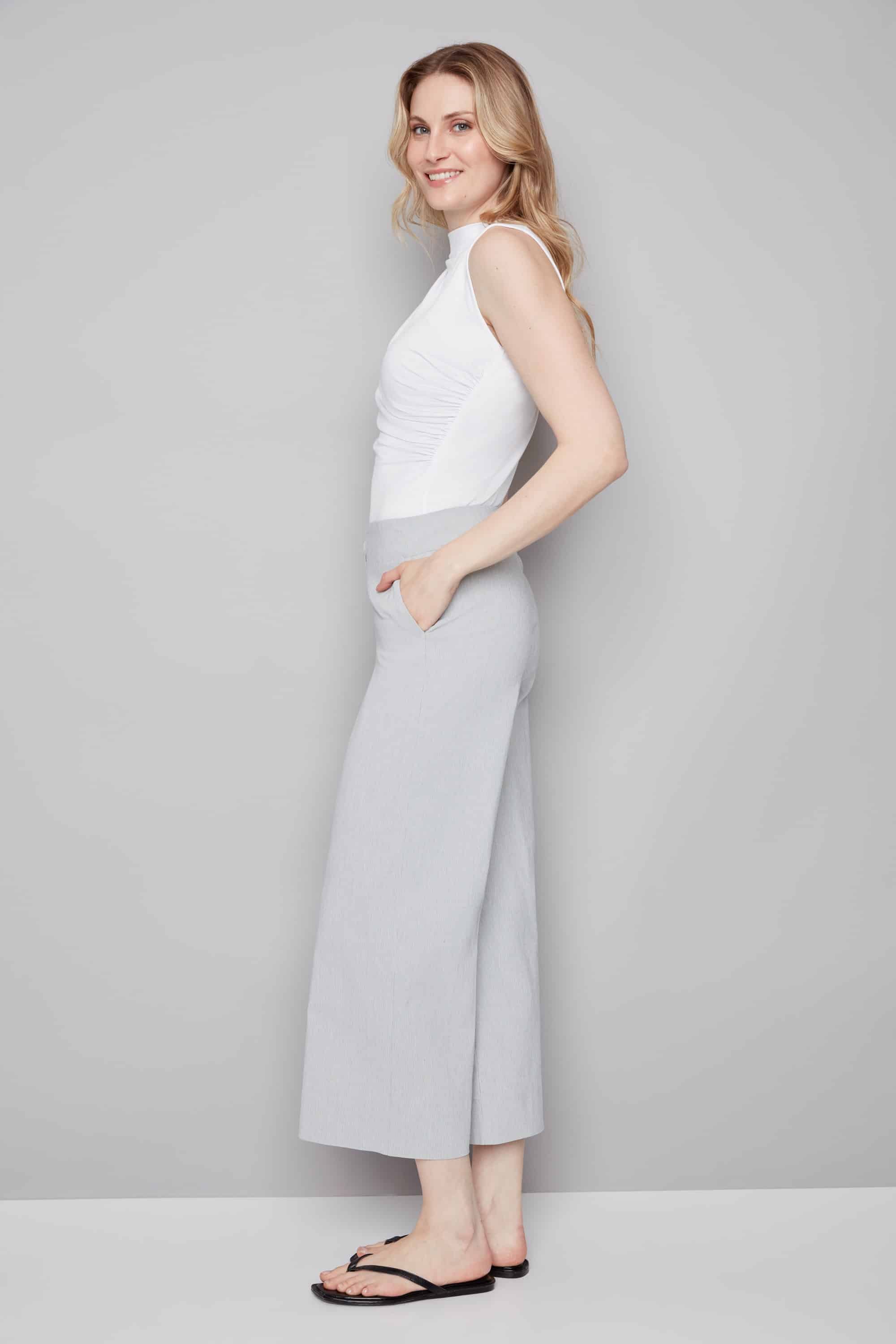 iltm (i love tyler madison) Elizabeth Striped Techno Wide Leg Cropped Pant, Grey - Image 3