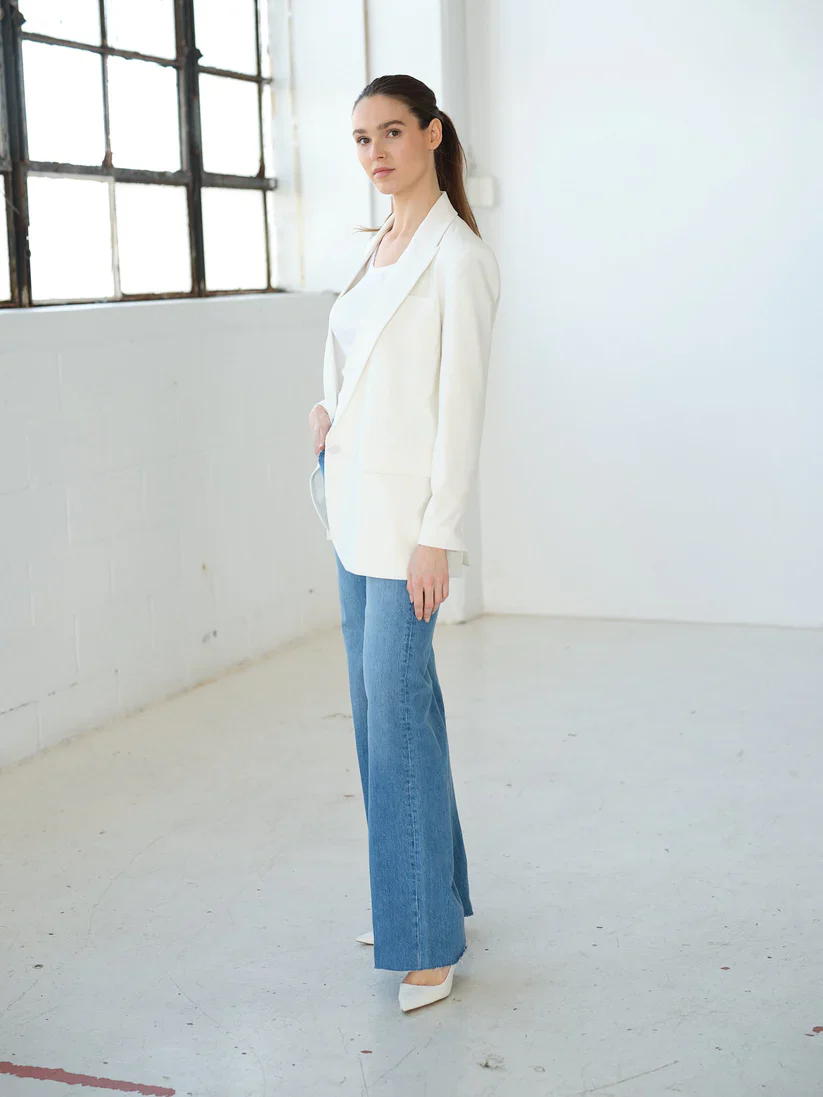 JL27 The Classic Blazer, Ivory - Final Sale - Image 3