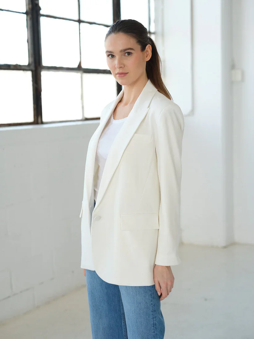JL27 The Classic Blazer, Ivory - Final Sale - Image 4