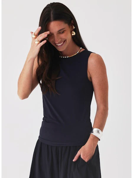 Majestic Filatures Jersey Stretch Crewneck Tank, Noir - Image 2