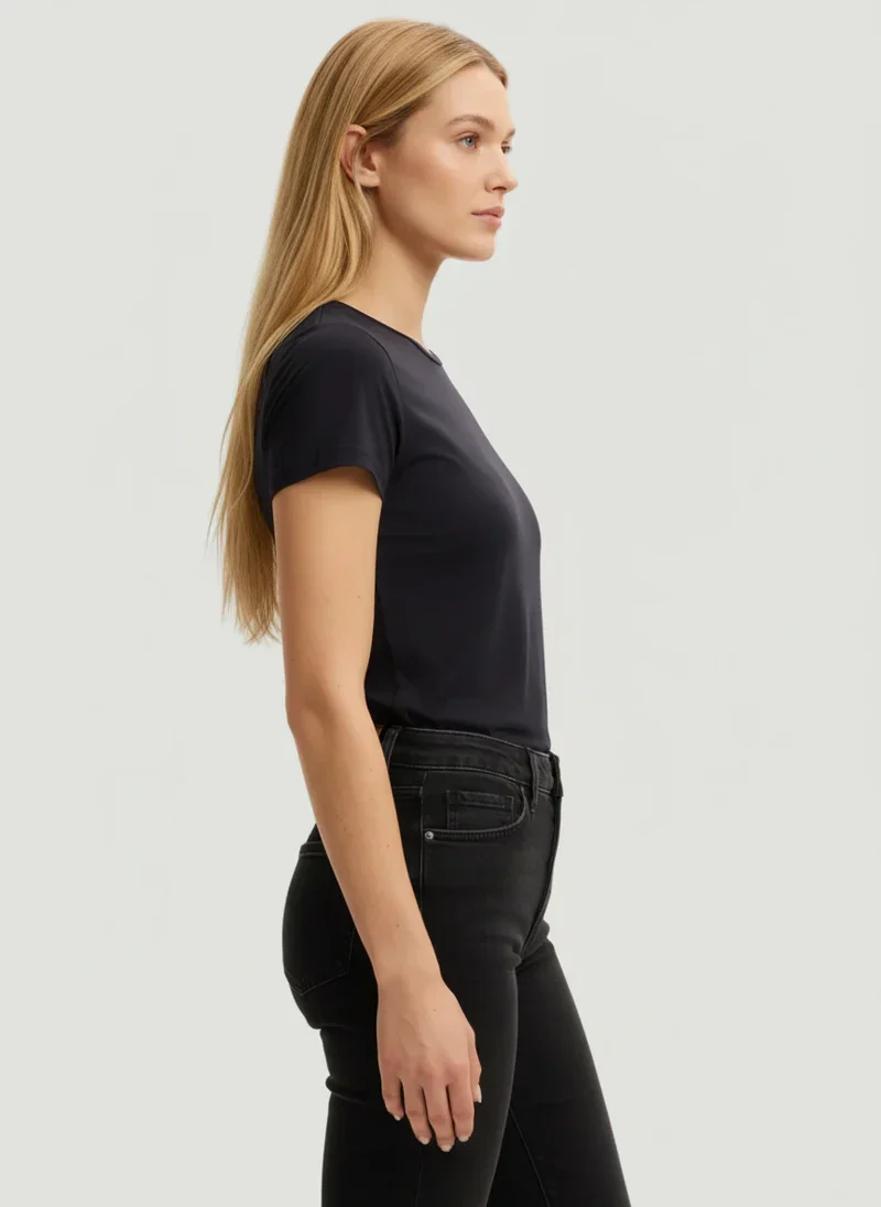 Majestic Filatures Jersey Stretch Short Sleeve Crewneck, Noir - Image 2