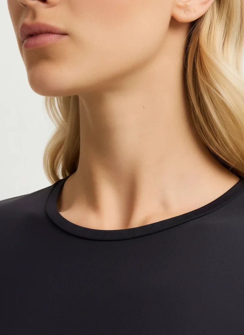 Majestic Filatures Jersey Stretch Short Sleeve Crewneck, Noir - Image 4