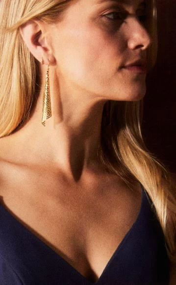 Whiting & Davis Zara Fine Mesh Triangle Earrings, Available in 2 Colors - Image 3